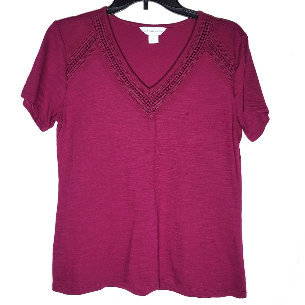 Magenta vneck blouse shortsleeve M lace neckline wine berry purple women's
